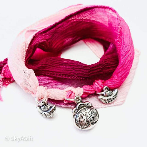 Success & Good Fortune Charms Bracelet 福 招財進宝 with silk 